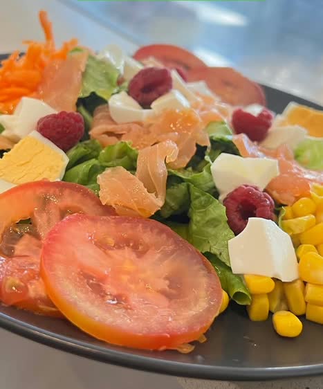 Salada de salmão