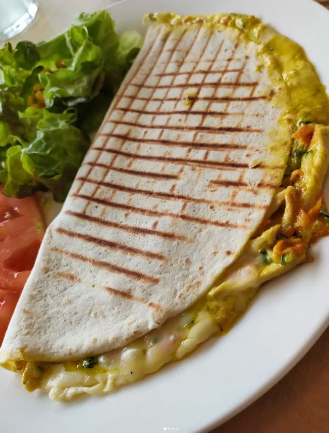 Wrap de legumes e frango