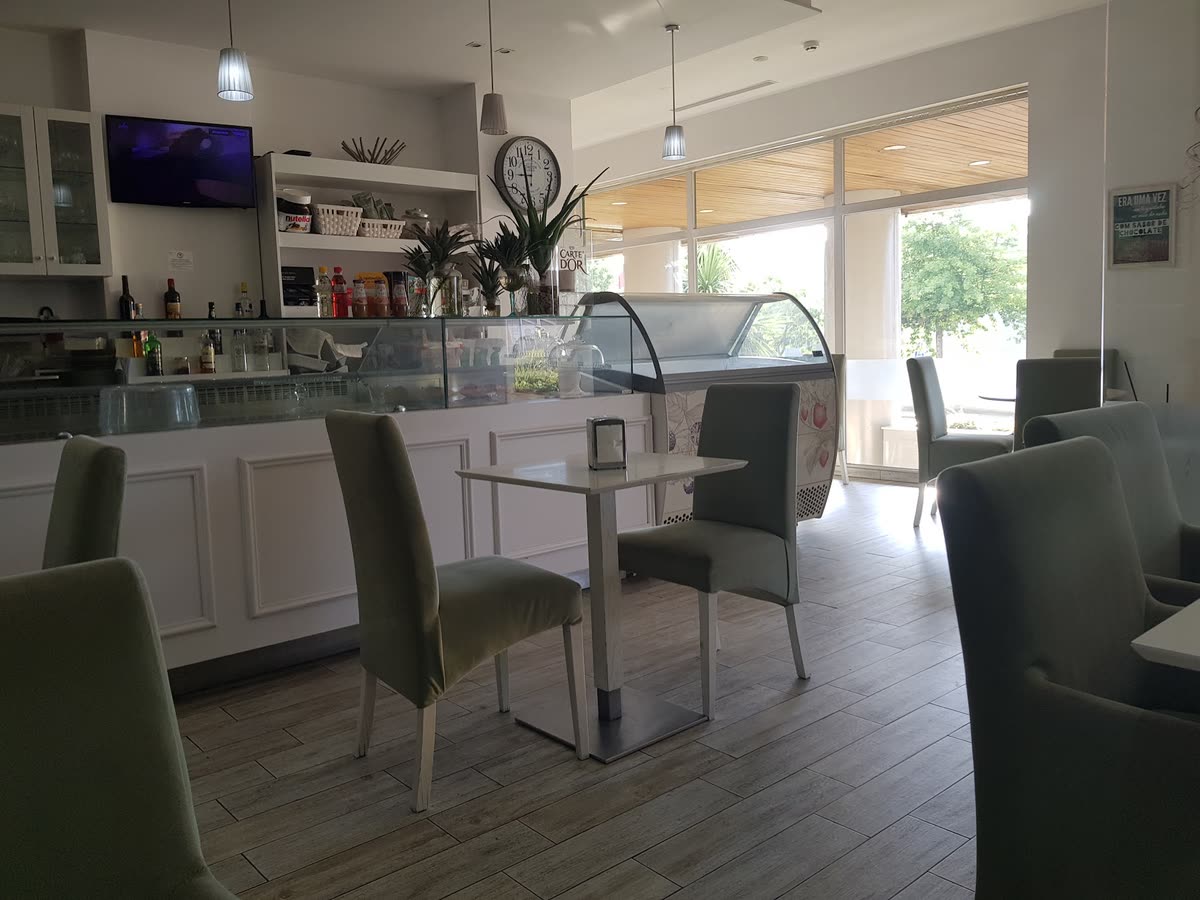 O interior, fotografado por um cliente